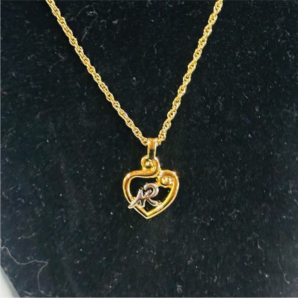 Nina Ricci Gold Link Necklace
